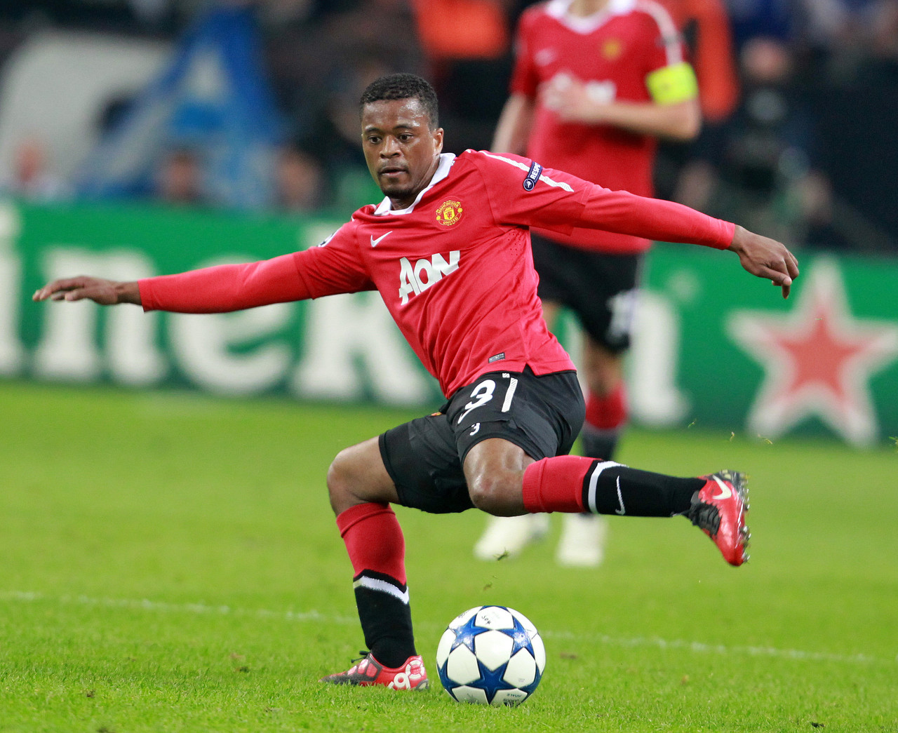 本足球近年 本足球近年